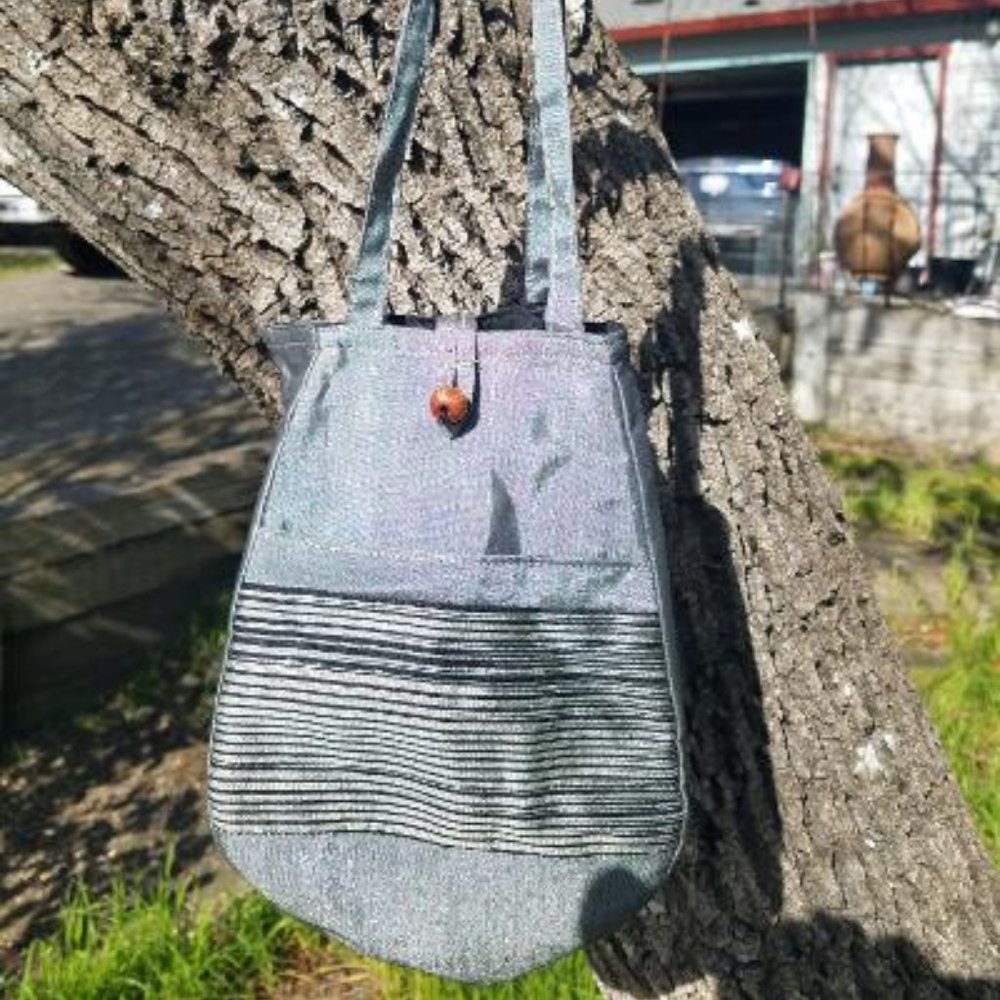 Casual lightweight material handbag